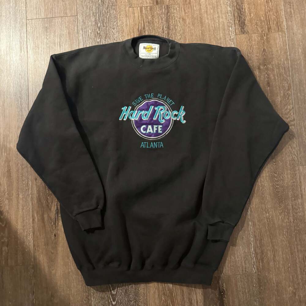 vintage men’s hard rock cafe crewneck atlanta